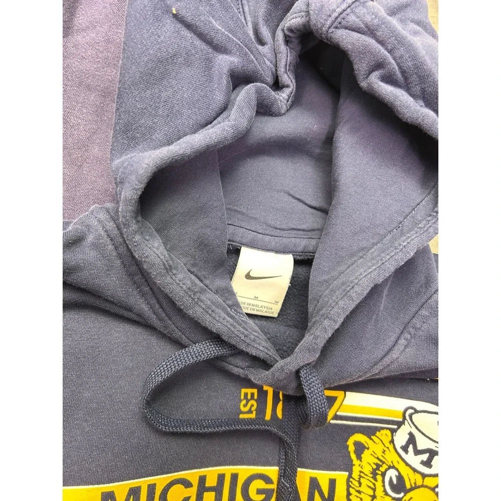 Michigan Wolverines Blue Hoodie‎ Kids Size Medium NCAA College Football Bundle